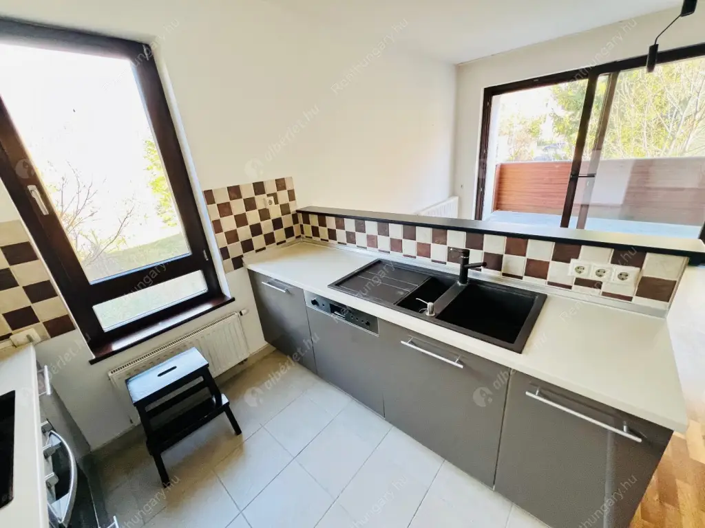 Kiadó albérlet 360000 Ft/hó áron: Budapest, II. kerület  Pasaréti út. Mérete: 57 nm, 2 szobás | Alberlet.hu - 6623347