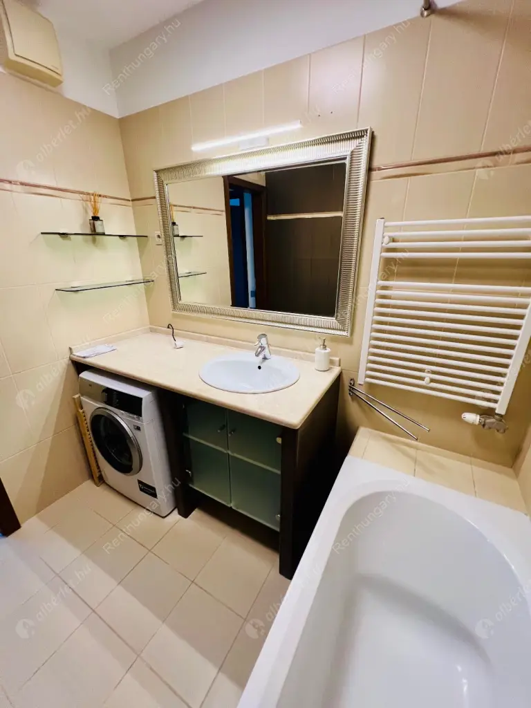 Kiadó albérlet 360000 Ft/hó áron: Budapest, II. kerület  Pasaréti út. Mérete: 57 nm, 2 szobás | Alberlet.hu - 6623354