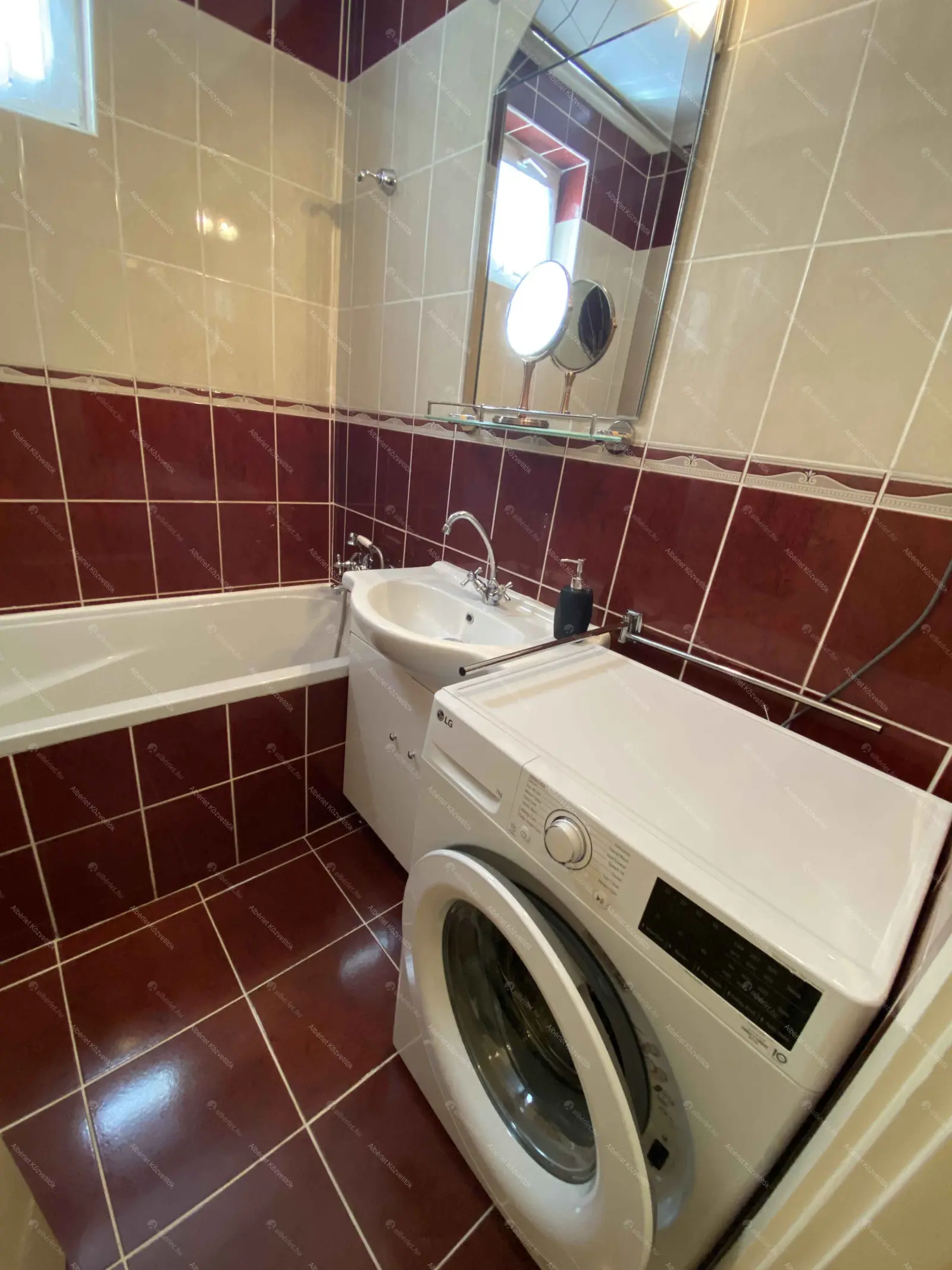 Kiadó albérlet 220000 Ft/hó áron: Budapest, II. kerület  Petrezselyem utca. Mérete: 56 nm, 2 szobás | Alberlet.hu - 6674936