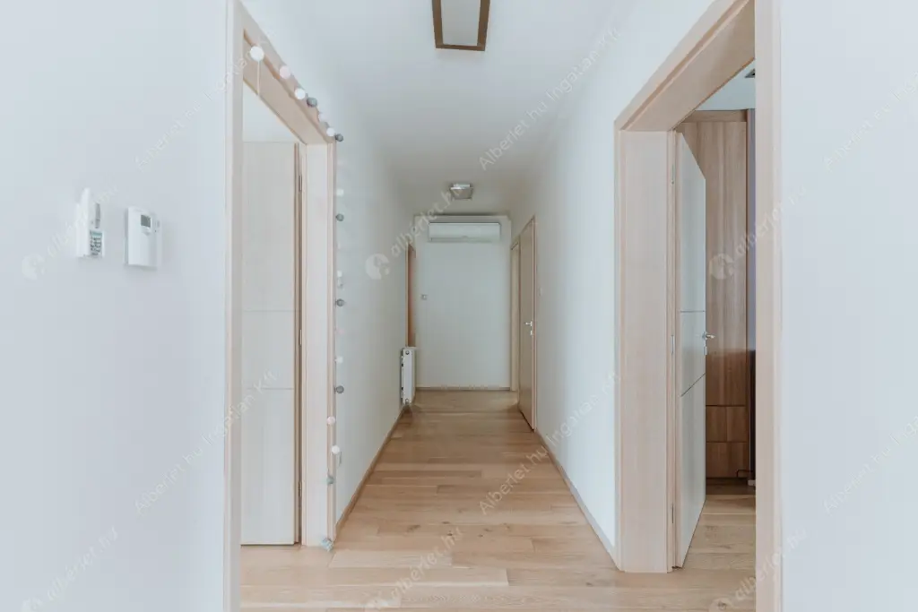 Kiadó albérlet 1336000 Ft/hó áron: Budapest, II. kerület  Pipitér utca. Mérete: 300 nm, 6 szobás | Alberlet.hu - 6515258