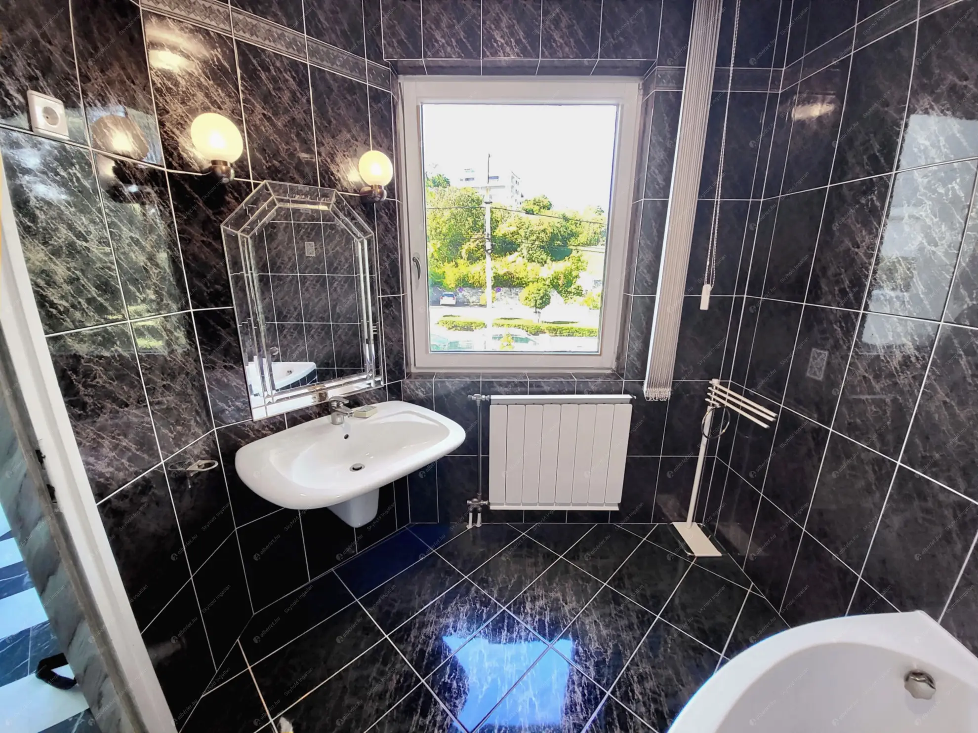 Kiadó albérlet 430000 Ft/hó áron: Budapest, II. kerület  Pusztaszeri út. Mérete: 100 nm, 3 szobás | Alberlet.hu - 6567127