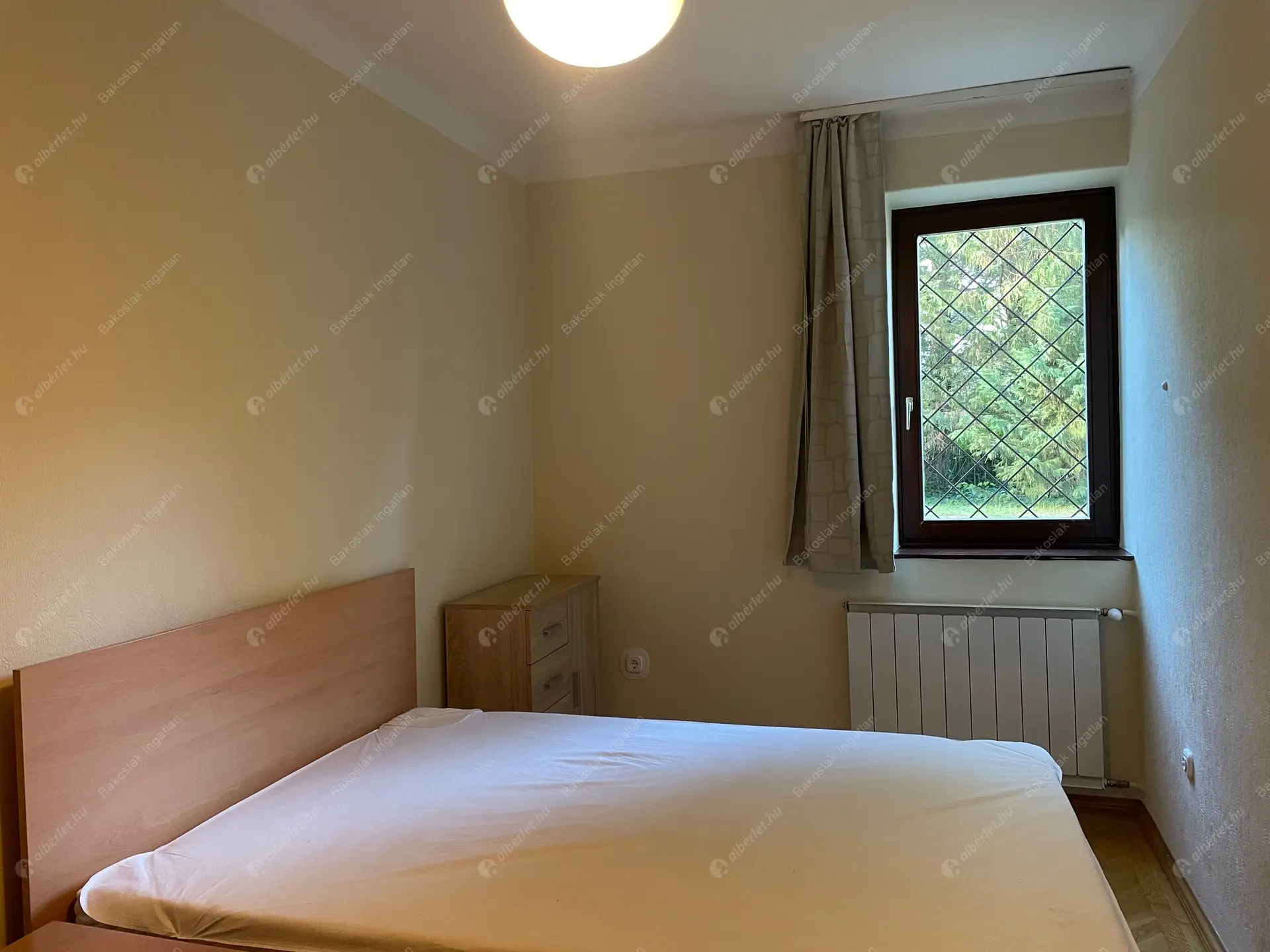 Kiadó albérlet 660000 Ft/hó áron: Budapest, II. kerület  Pusztaszeri út. Mérete: 105 nm, 3 szobás | Alberlet.hu - 6543656