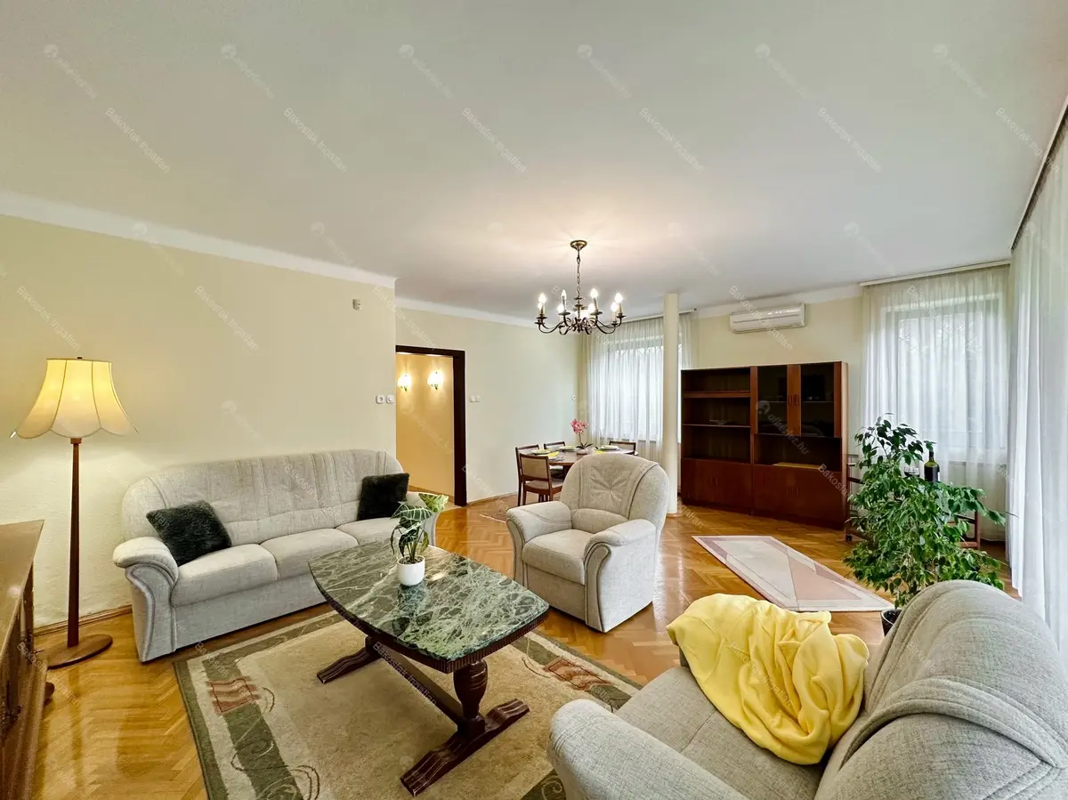 Kiadó albérlet 638000 Ft/hó áron: Budapest, II. kerület  Pusztaszeri út. Mérete: 105 nm, 3 szobás | Alberlet.hu - 6709779