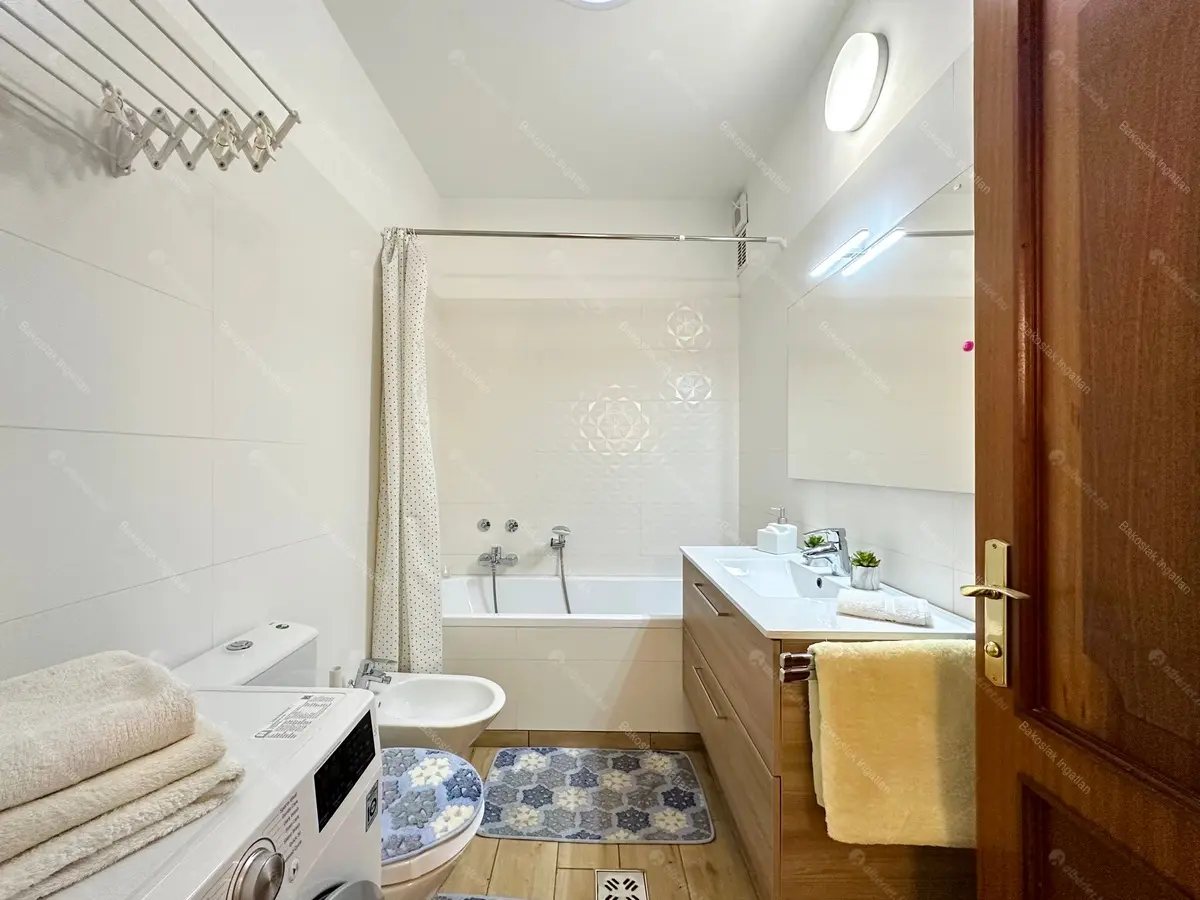 Kiadó albérlet 638000 Ft/hó áron: Budapest, II. kerület  Pusztaszeri út. Mérete: 105 nm, 3 szobás | Alberlet.hu - 6709788