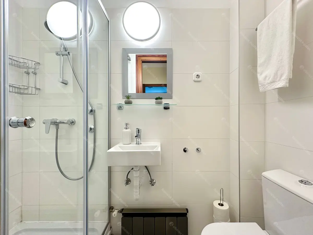 Kiadó albérlet 638000 Ft/hó áron: Budapest, II. kerület  Pusztaszeri út. Mérete: 105 nm, 3 szobás | Alberlet.hu - 6709792