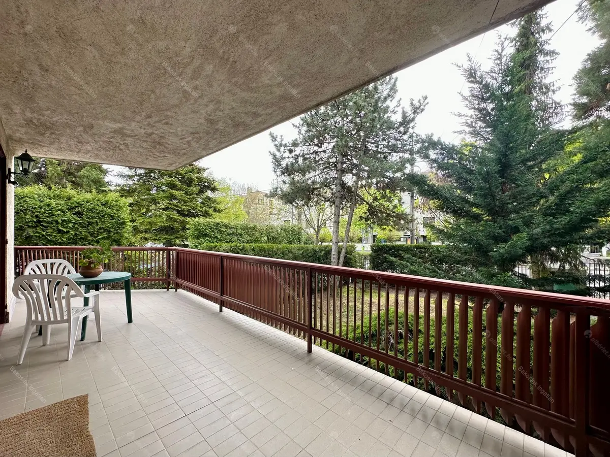 Kiadó albérlet 638000 Ft/hó áron: Budapest, II. kerület  Pusztaszeri út. Mérete: 105 nm, 3 szobás | Alberlet.hu - 6709797