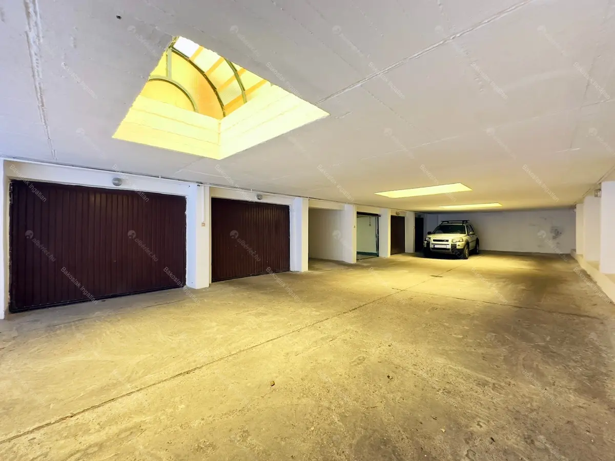 Kiadó albérlet 638000 Ft/hó áron: Budapest, II. kerület  Pusztaszeri út. Mérete: 105 nm, 3 szobás | Alberlet.hu - 6709800