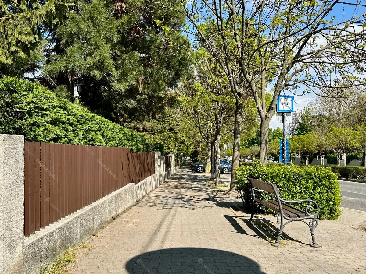 Kiadó albérlet 638000 Ft/hó áron: Budapest, II. kerület  Pusztaszeri út. Mérete: 105 nm, 3 szobás | Alberlet.hu - 6709803