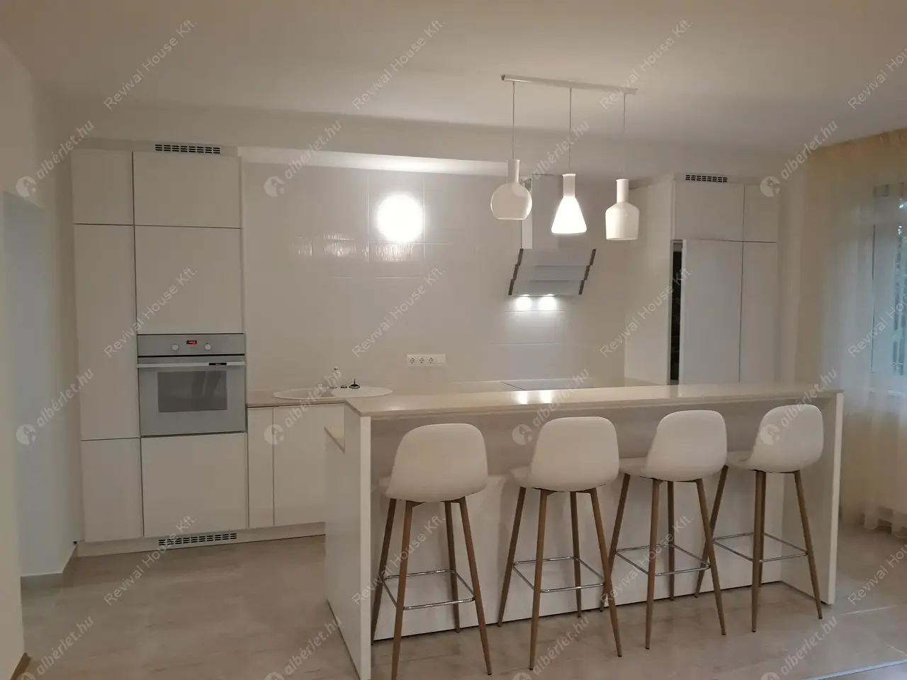 Kiadó albérlet 490000 Ft/hó áron: Budapest, II. kerület  Pusztaszeri út. Mérete: 125 nm, 4 szobás | Alberlet.hu - 5074722