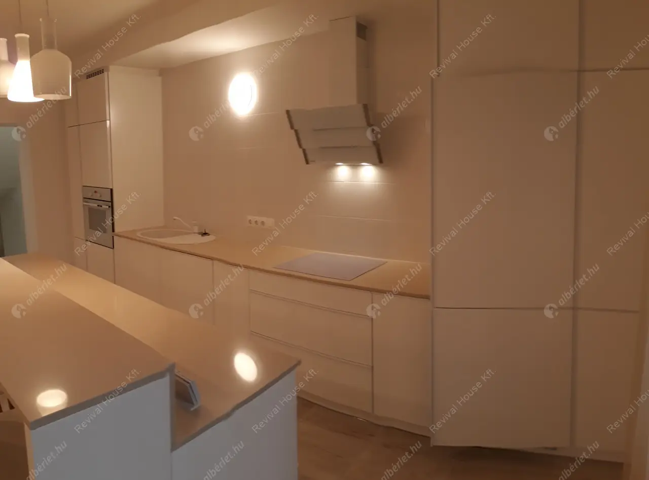 Kiadó albérlet 490000 Ft/hó áron: Budapest, II. kerület  Pusztaszeri út. Mérete: 125 nm, 4 szobás | Alberlet.hu - 5074725