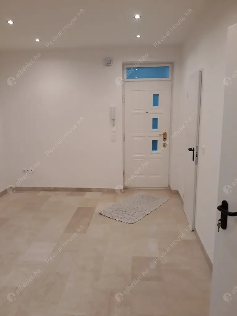 Kiadó albérlet 490000 Ft/hó áron: Budapest, II. kerület  Pusztaszeri út. Mérete: 125 nm, 4 szobás | Alberlet.hu - 5074730