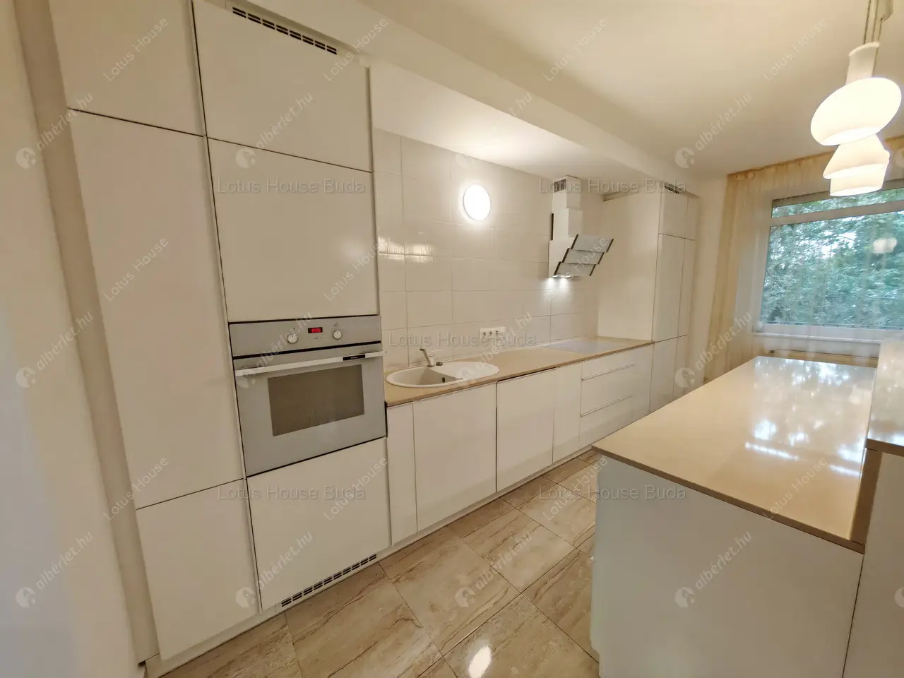 Kiadó albérlet 490000 Ft/hó áron: Budapest, II. kerület  Pusztaszeri út. Mérete: 138 nm, 4 szobás | Alberlet.hu - 6571046