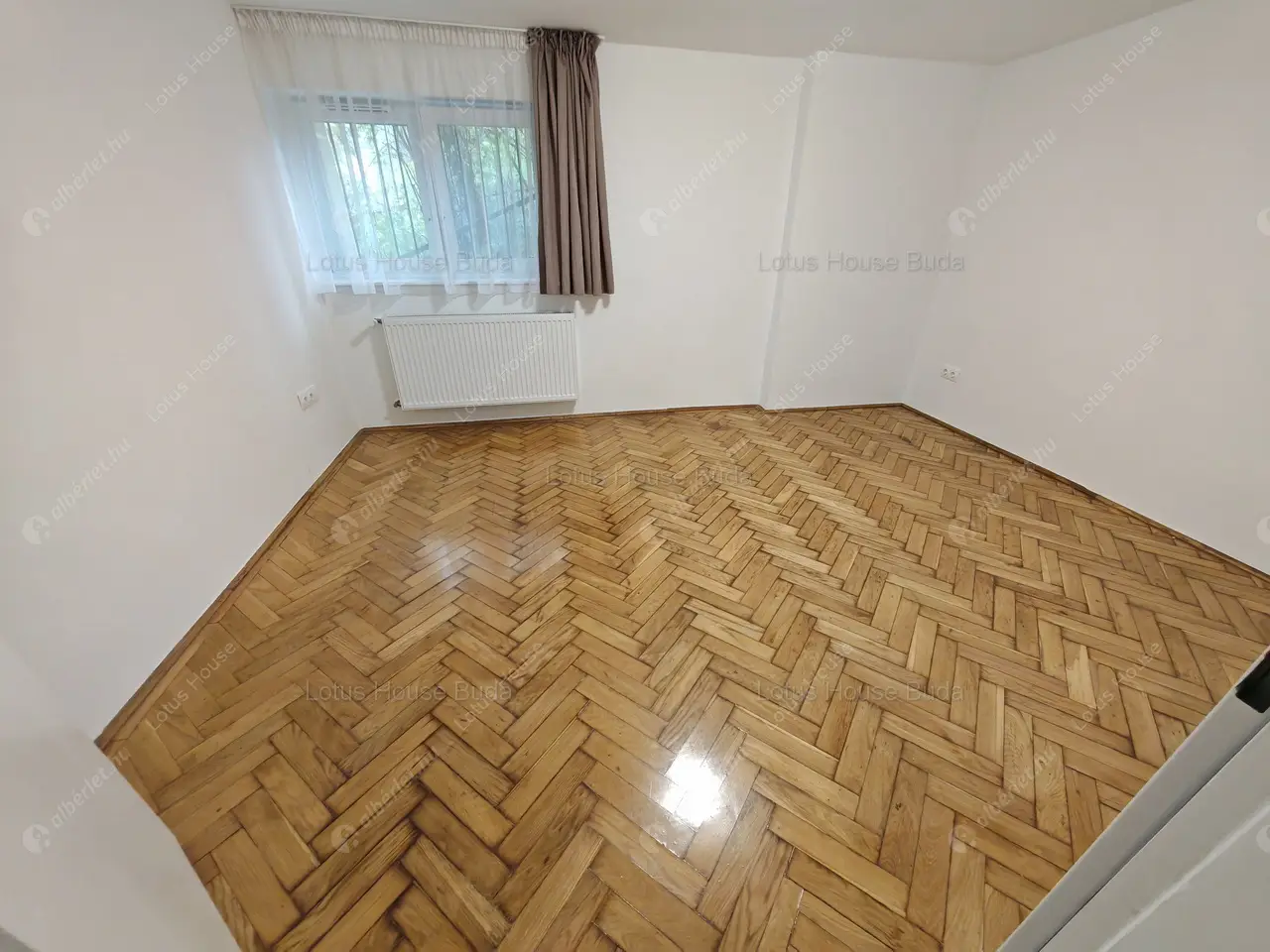 Kiadó albérlet 490000 Ft/hó áron: Budapest, II. kerület  Pusztaszeri út. Mérete: 138 nm, 4 szobás | Alberlet.hu - 6571056