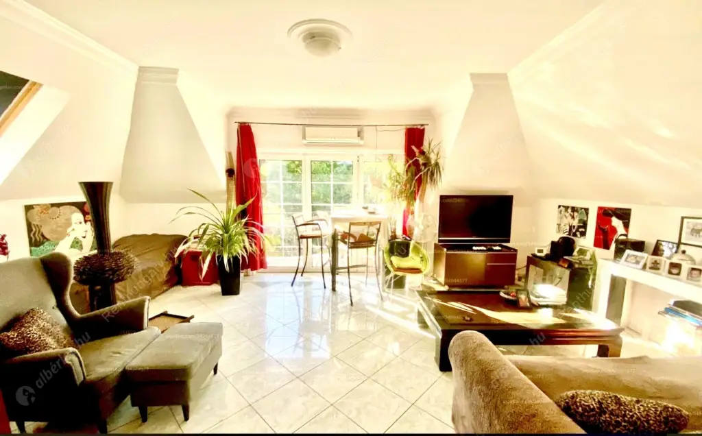 Kiadó albérlet 380000 Ft/hó áron: Budapest, II. kerület  Pusztaszeri út. Mérete: 75 nm, 1 szobás | Alberlet.hu - 6536821