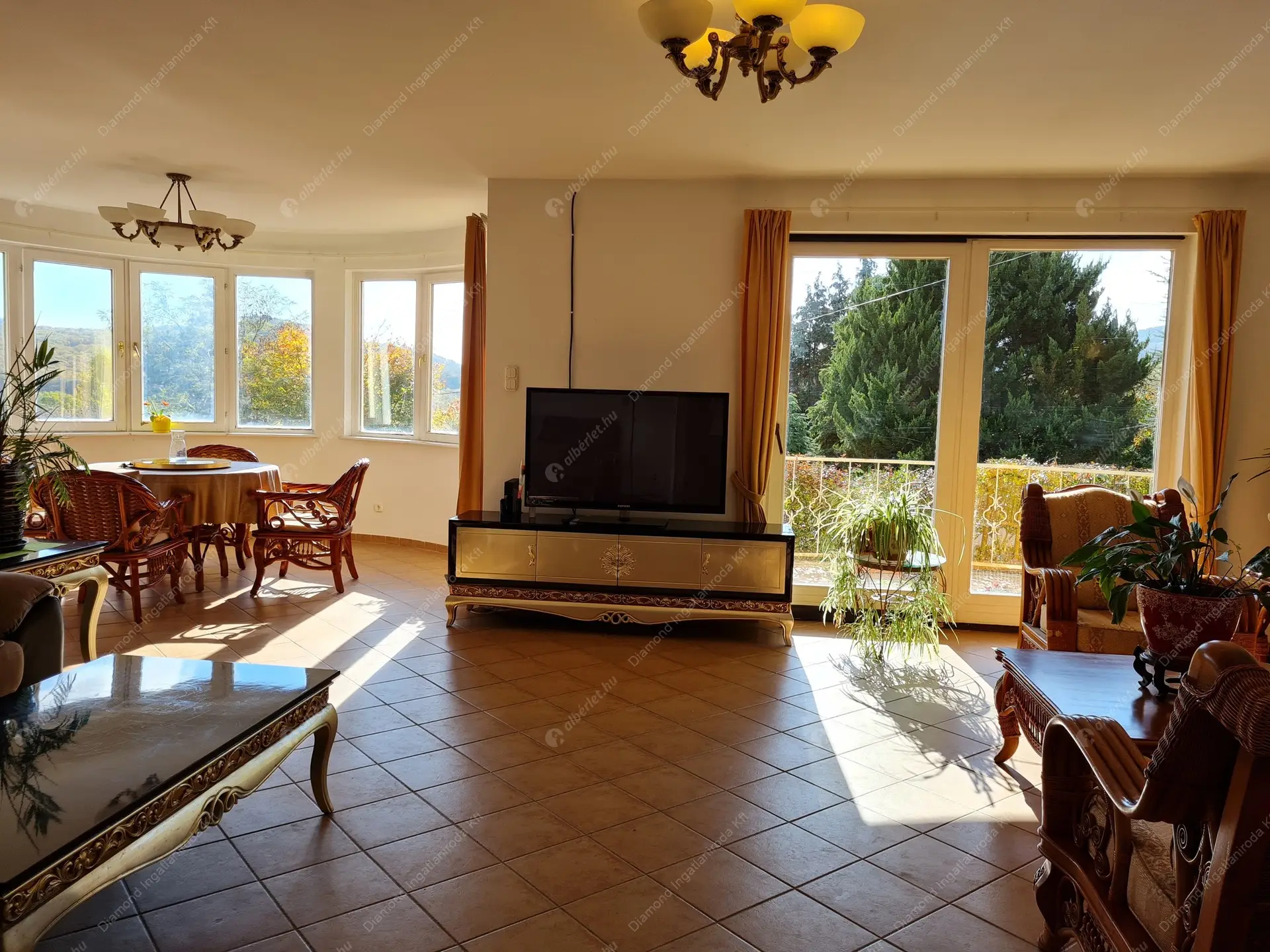 Kiadó albérlet 761000 Ft/hó áron: Budapest, II. kerület  Remetekertvaros  . Mérete: 330 nm, 4 szobás | Alberlet.hu - 5997802