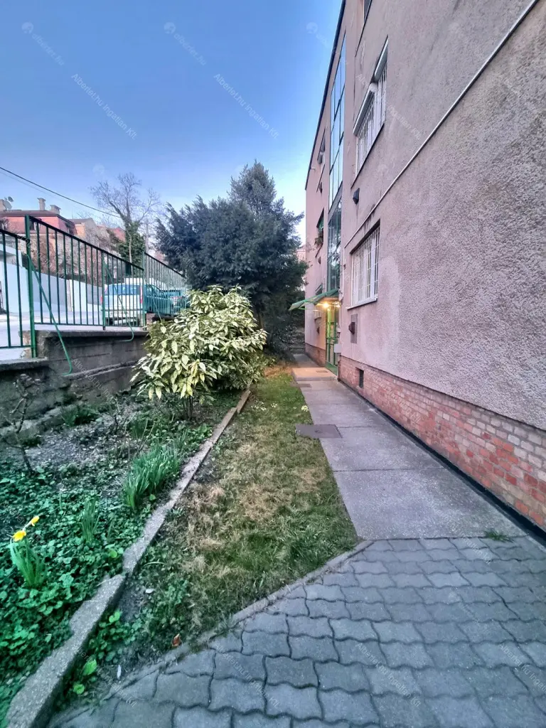 Kiadó albérlet 250000 Ft/hó áron: Budapest, II. kerület  Ribáry utca. Mérete: 52 nm, 2 szobás | Alberlet.hu - 6681050