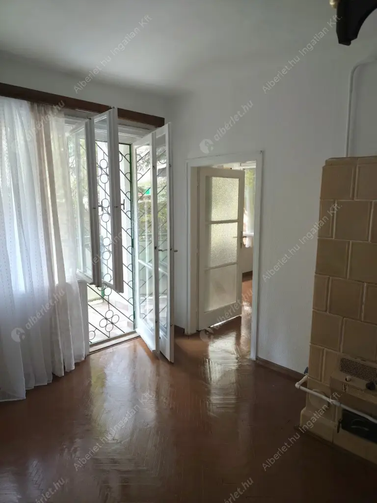 Kiadó albérlet 230000 Ft/hó áron: Budapest, II. kerület  Rókushegyi lépcső. Mérete: 52 nm, 2 szobás | Alberlet.hu - 6549608