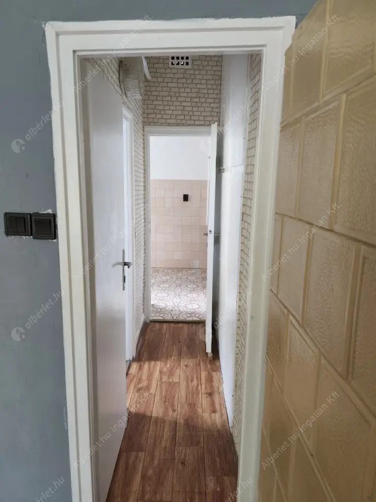 Kiadó albérlet 230000 Ft/hó áron: Budapest, II. kerület  Rókushegyi lépcső. Mérete: 52 nm, 2 szobás | Alberlet.hu - 6549610