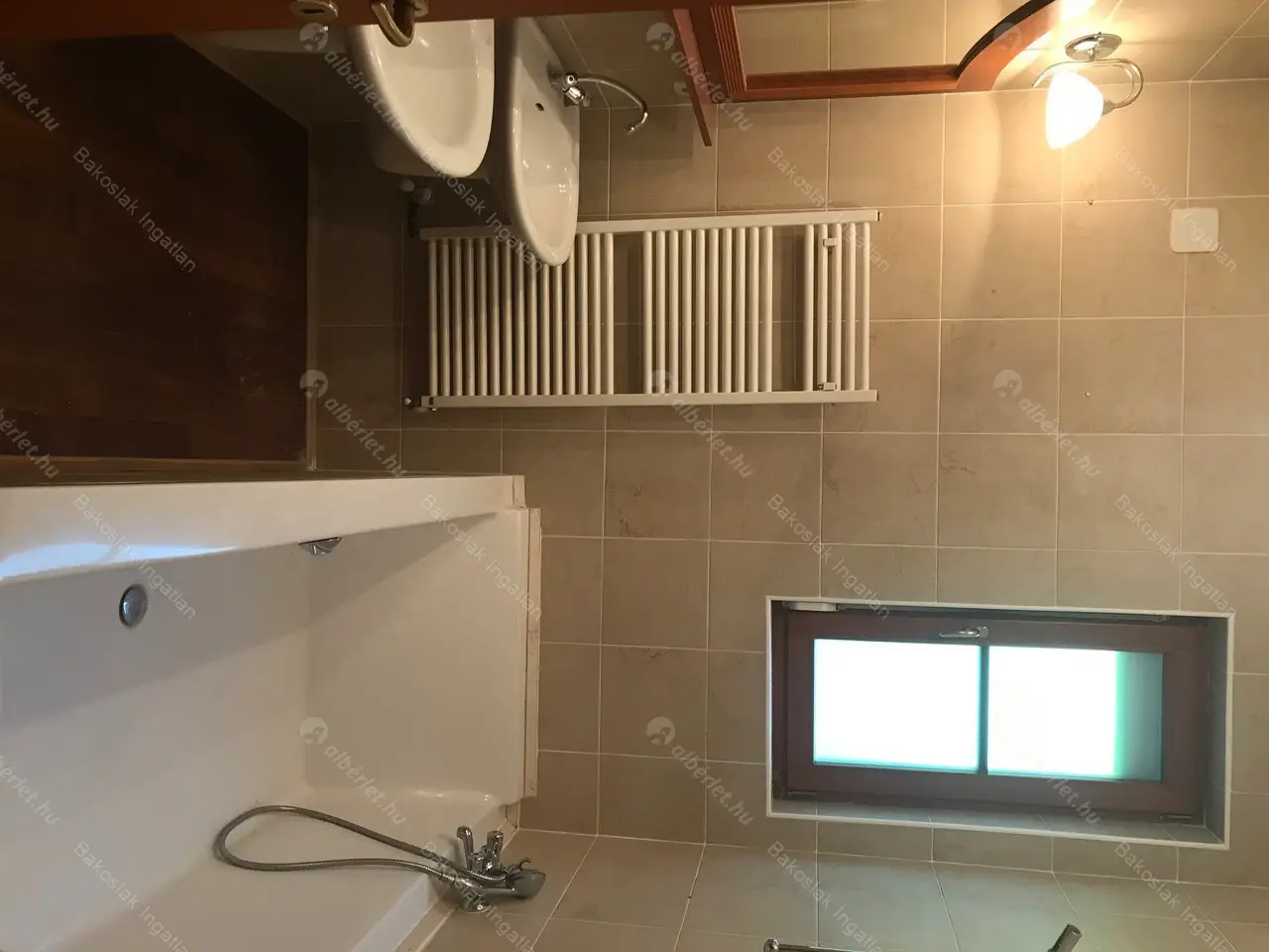 Kiadó albérlet 731000 Ft/hó áron: Budapest, II. kerület  Selyemakác utca. Mérete: 110 nm, 3 szobás | Alberlet.hu - 4689911