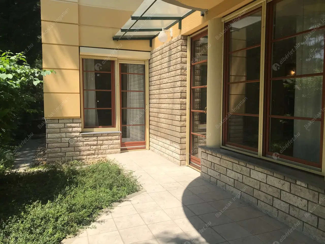 Kiadó albérlet 731000 Ft/hó áron: Budapest, II. kerület  Selyemakác utca. Mérete: 110 nm, 3 szobás | Alberlet.hu - 4689915