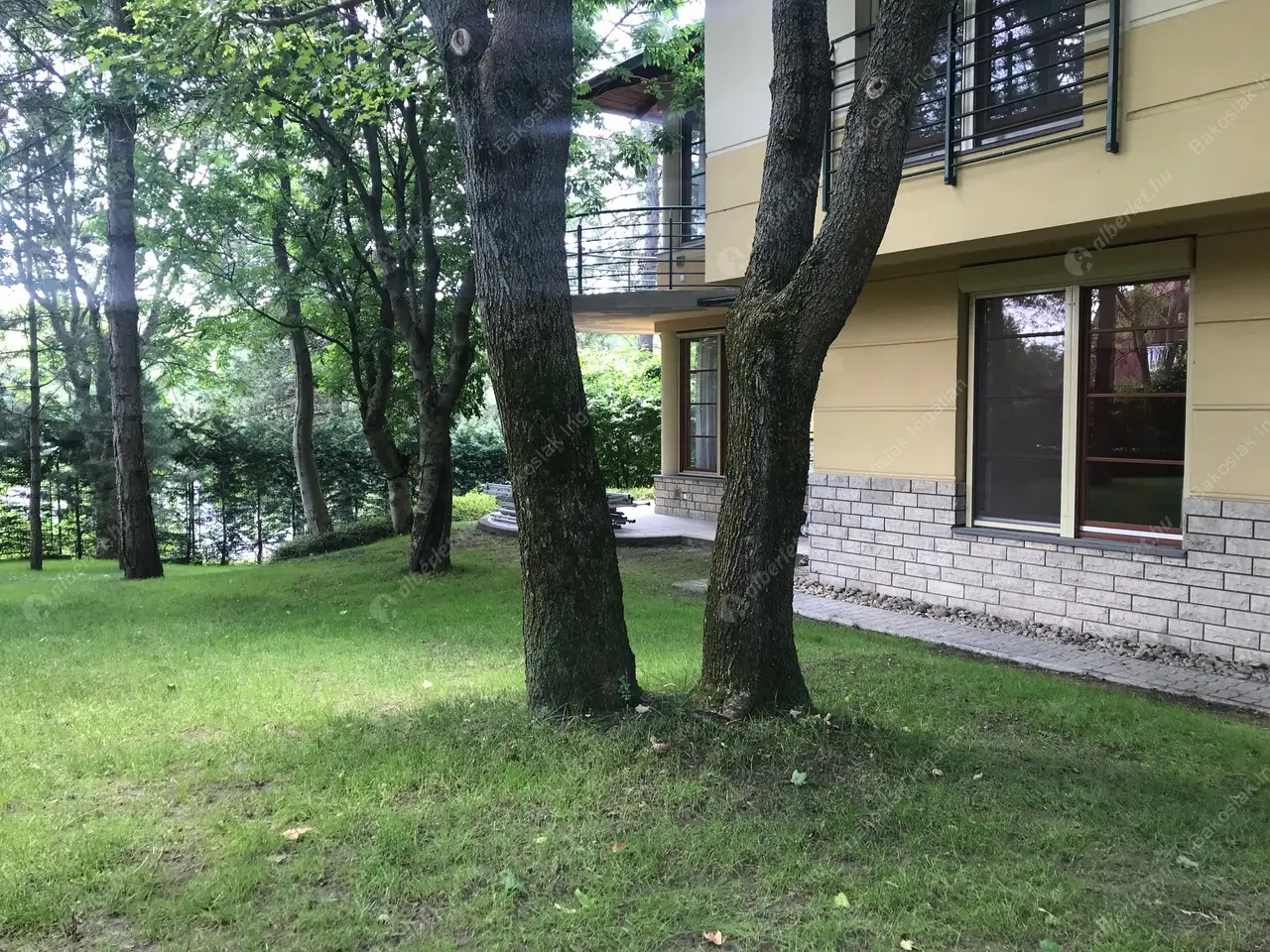 Kiadó albérlet 731000 Ft/hó áron: Budapest, II. kerület  Selyemakác utca. Mérete: 110 nm, 3 szobás | Alberlet.hu - 4689922