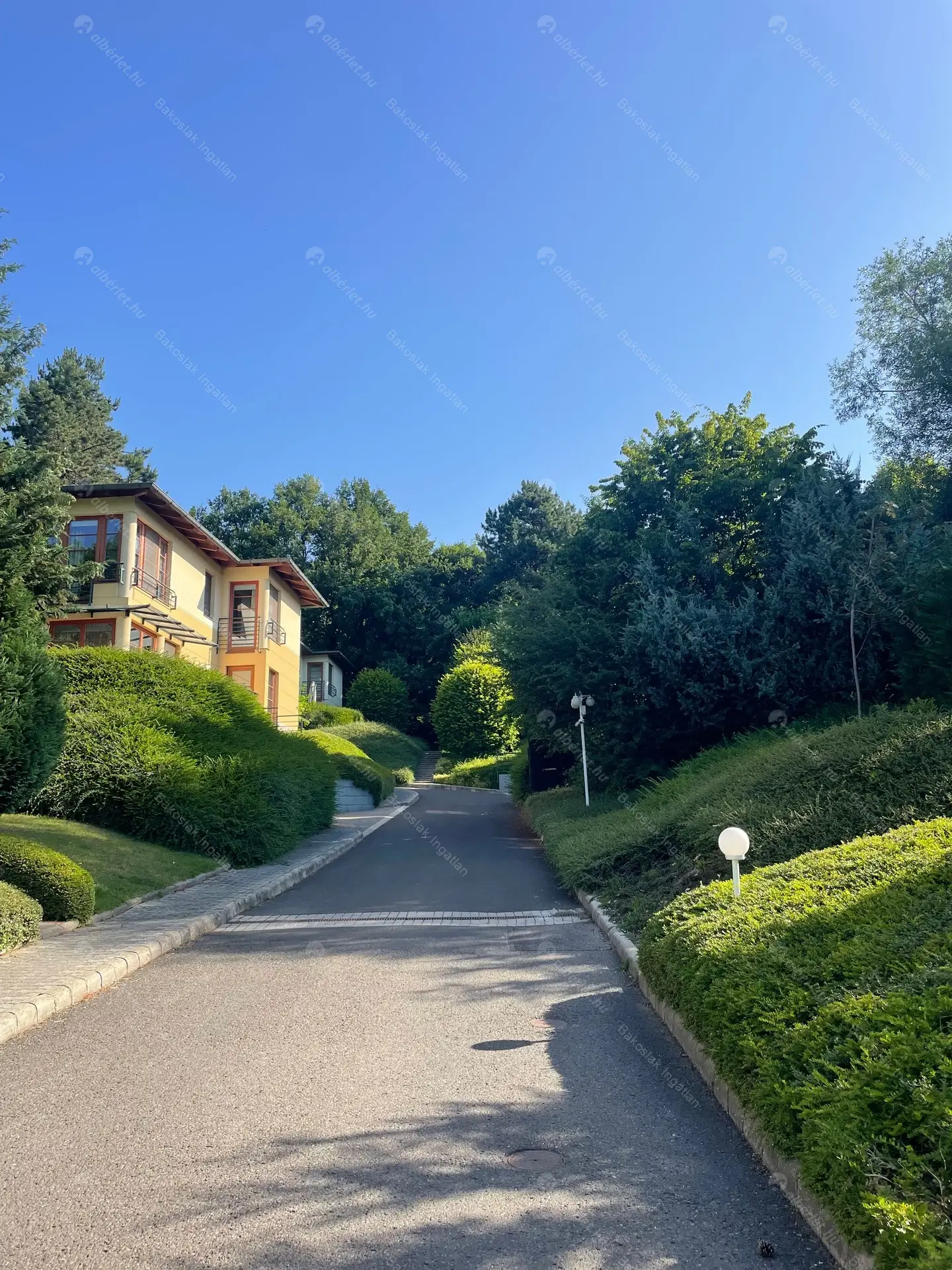 Kiadó albérlet 731000 Ft/hó áron: Budapest, II. kerület  Selyemakác utca. Mérete: 110 nm, 3 szobás | Alberlet.hu - 6479158