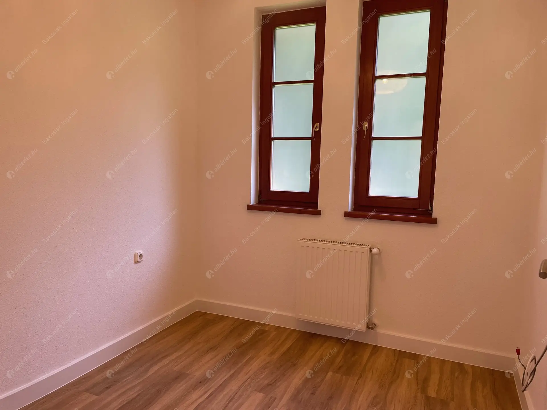 Kiadó albérlet 731000 Ft/hó áron: Budapest, II. kerület  Selyemakác utca. Mérete: 110 nm, 3 szobás | Alberlet.hu - 6479165