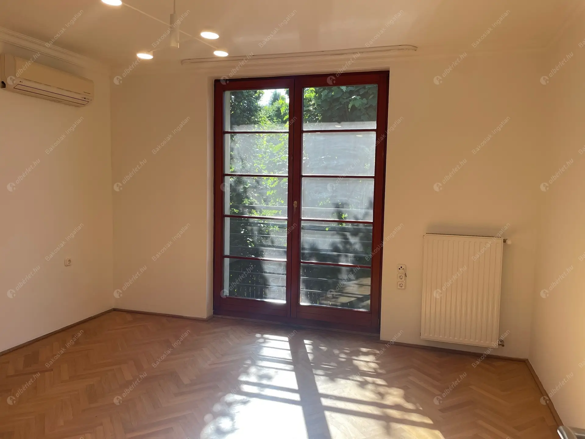 Kiadó albérlet 731000 Ft/hó áron: Budapest, II. kerület  Selyemakác utca. Mérete: 110 nm, 3 szobás | Alberlet.hu - 6479168