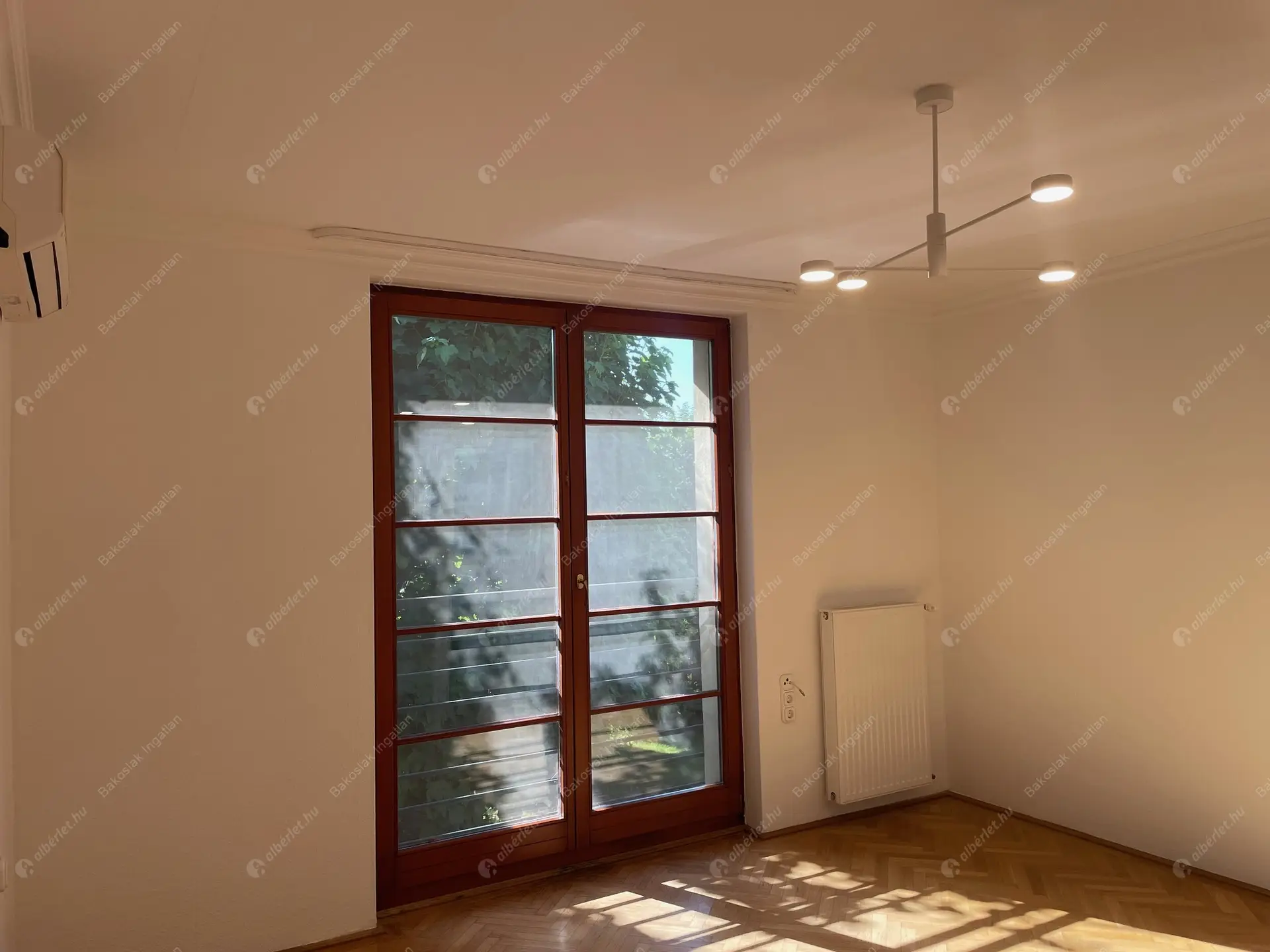 Kiadó albérlet 731000 Ft/hó áron: Budapest, II. kerület  Selyemakác utca. Mérete: 110 nm, 3 szobás | Alberlet.hu - 6479169