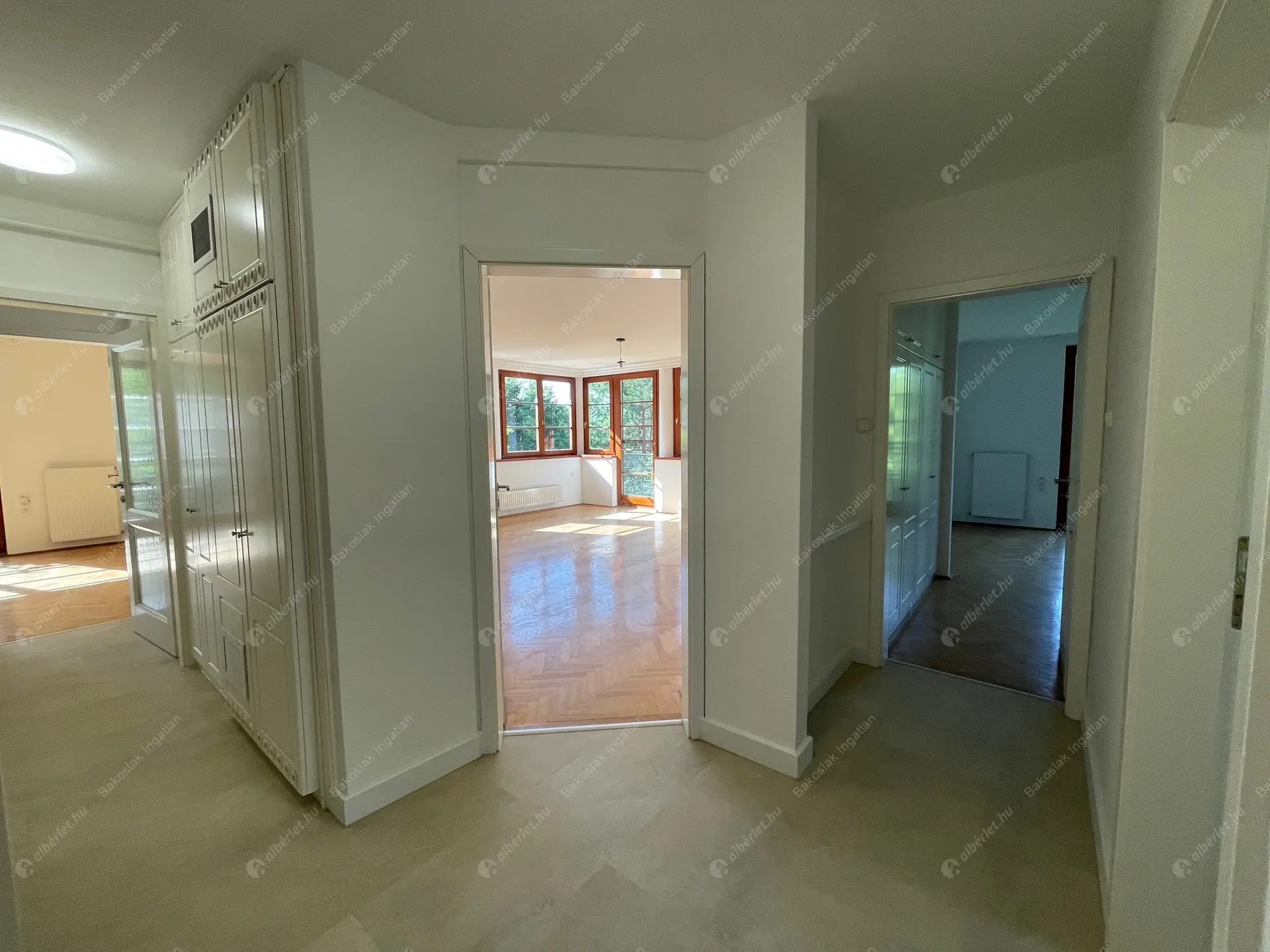 Kiadó albérlet 731000 Ft/hó áron: Budapest, II. kerület  Selyemakác utca. Mérete: 110 nm, 3 szobás | Alberlet.hu - 6479172