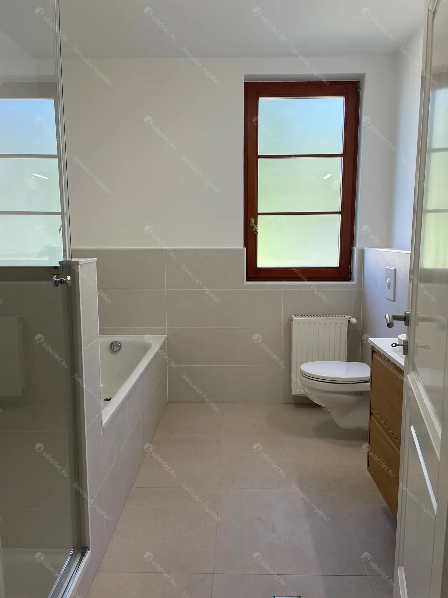 Kiadó albérlet 731000 Ft/hó áron: Budapest, II. kerület  Selyemakác utca. Mérete: 110 nm, 3 szobás | Alberlet.hu - 6479175