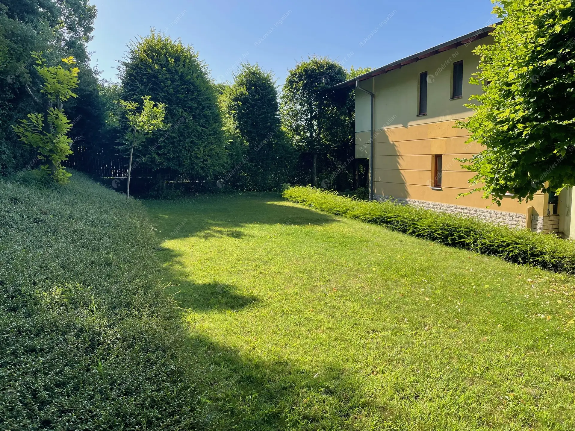 Kiadó albérlet 731000 Ft/hó áron: Budapest, II. kerület  Selyemakác utca. Mérete: 110 nm, 3 szobás | Alberlet.hu - 6479181