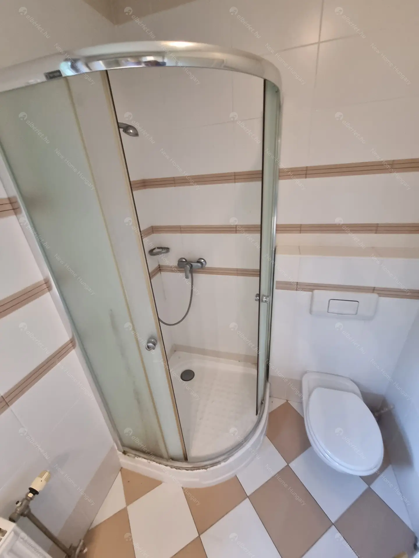 Kiadó albérlet 1134000 Ft/hó áron: Budapest, II. kerület  Selyemakác utca. Mérete: 220 nm, 4 szobás | Alberlet.hu - 6016650