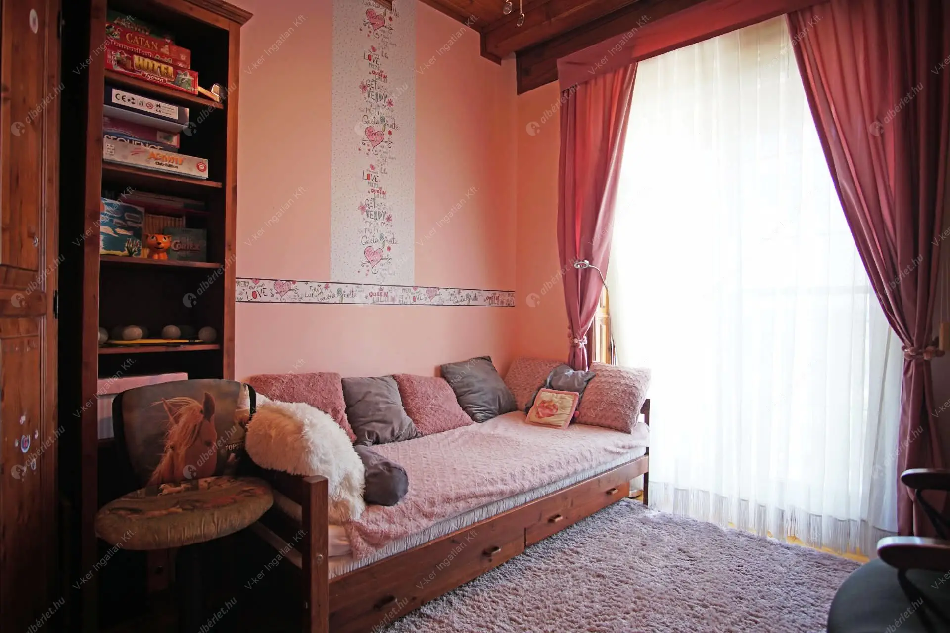 Kiadó albérlet 1108000 Ft/hó áron: Budapest, II. kerület  Simon utca. Mérete: 320 nm, 6 szobás | Alberlet.hu - 6493366