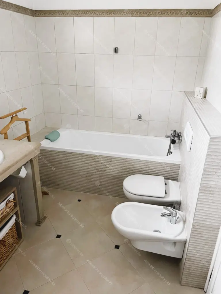 Kiadó albérlet 550000 Ft/hó áron: Budapest, II. kerület  Síp utca. Mérete: 100 nm, 4 szobás | Alberlet.hu - 6658571