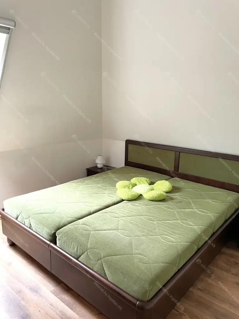 Kiadó albérlet 449000 Ft/hó áron: Budapest, II. kerület  Síp utca. Mérete: 100 nm, 4 szobás | Alberlet.hu - 6694230