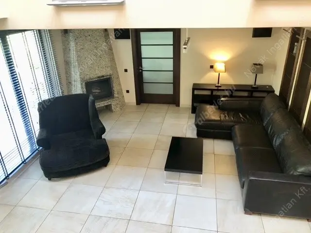 Kiadó albérlet 1922000 Ft/hó áron: Budapest, II. kerület  Sólyomvölgy utca. Mérete: 230 nm, 6 szobás | Alberlet.hu - 6587744