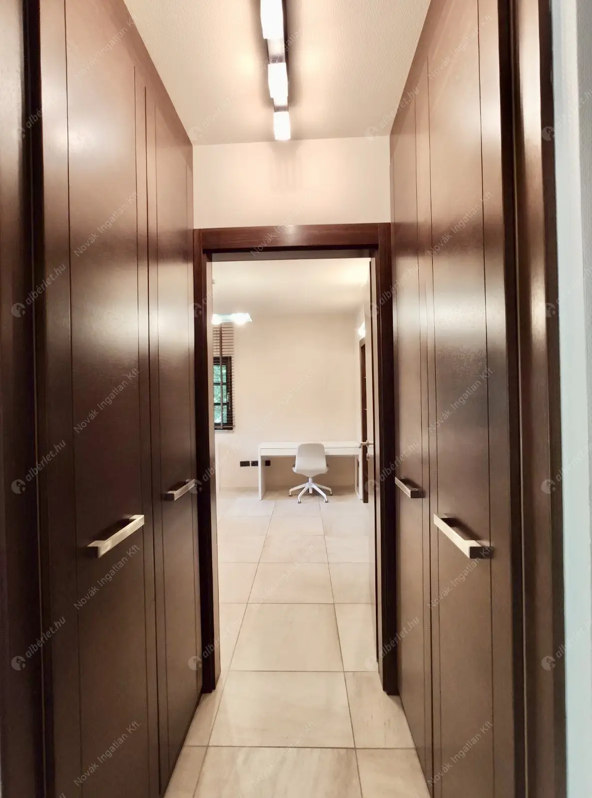 Kiadó albérlet 1922000 Ft/hó áron: Budapest, II. kerület  Sólyomvölgy utca. Mérete: 230 nm, 6 szobás | Alberlet.hu - 6587752