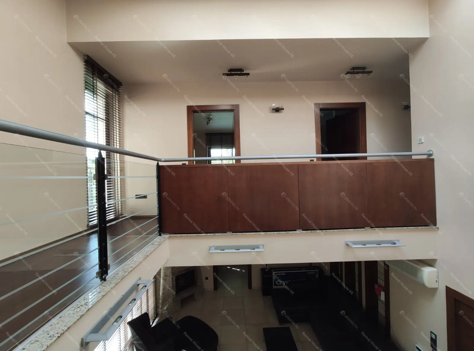 Kiadó albérlet 2000000 Ft/hó áron: Budapest, II. kerület  Sólyomvölgy utca. Mérete: 230 nm, 6 szobás | Alberlet.hu - 6677865