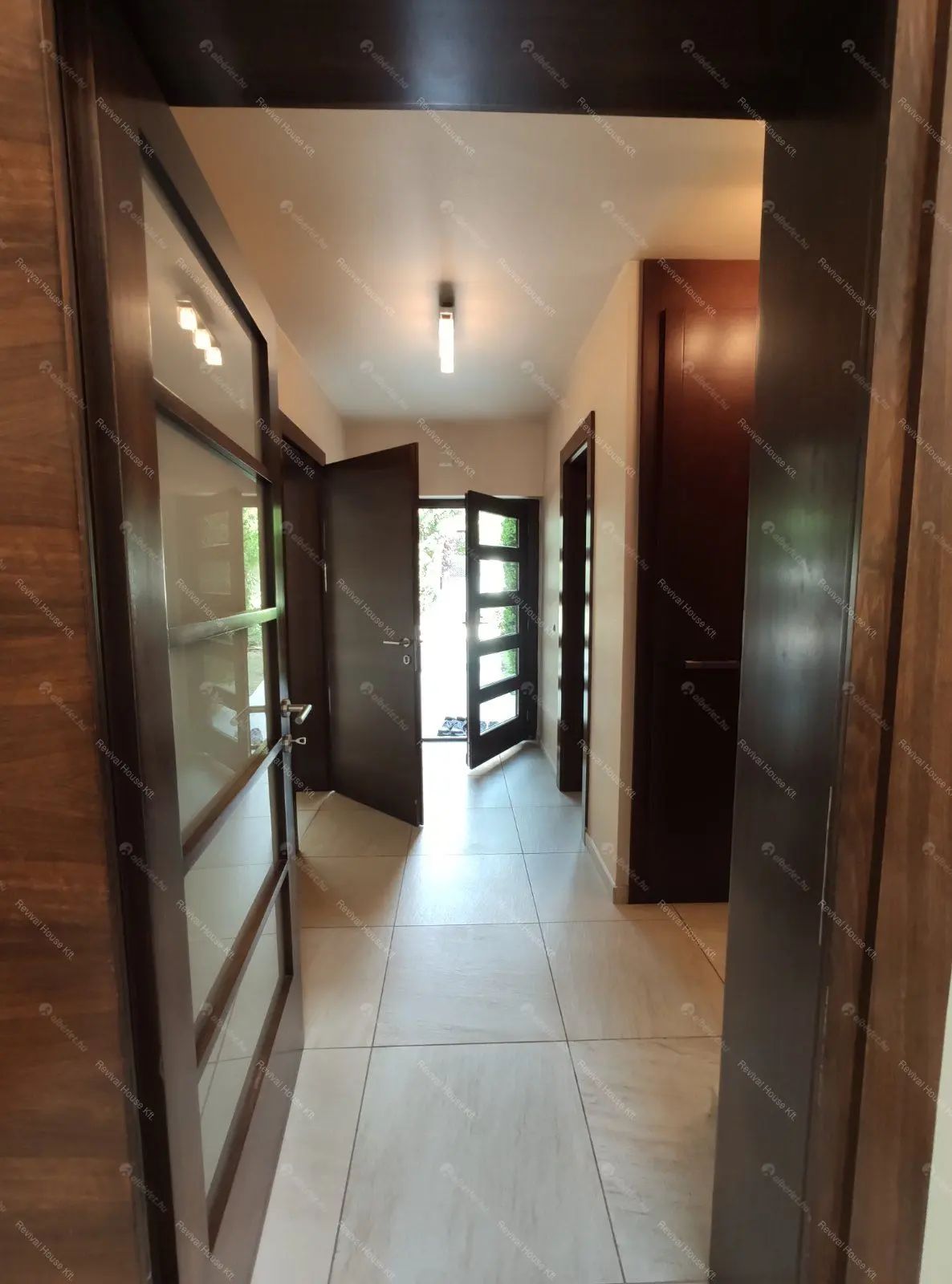 Kiadó albérlet 2000000 Ft/hó áron: Budapest, II. kerület  Sólyomvölgy utca. Mérete: 230 nm, 6 szobás | Alberlet.hu - 6677867