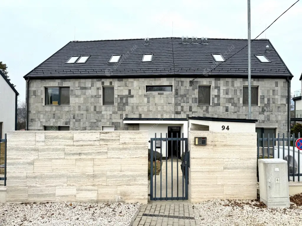 Kiadó albérlet 621000 Ft/hó áron: Budapest, II. kerület  Szabadság utca. Mérete: 108 nm, 3 szobás | Alberlet.hu - 6535226