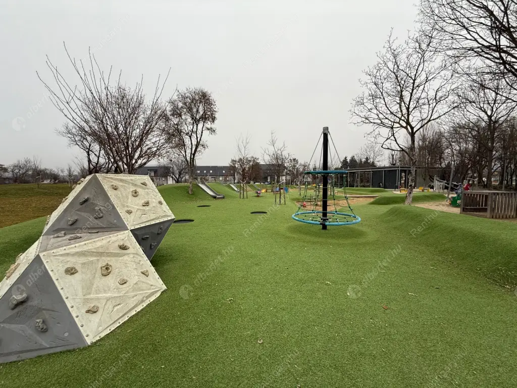 Kiadó albérlet 621000 Ft/hó áron: Budapest, II. kerület  Szabadság utca. Mérete: 108 nm, 3 szobás | Alberlet.hu - 6535233