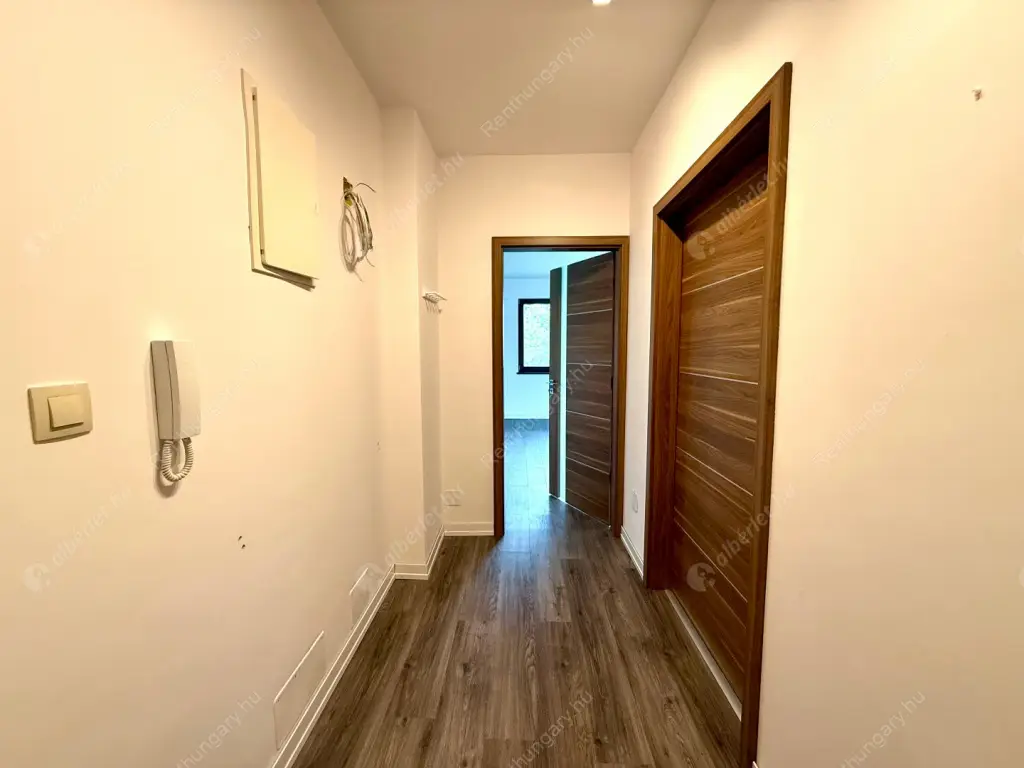 Kiadó albérlet 582000 Ft/hó áron: Budapest, II. kerület  Szabadság utca. Mérete: 110 nm, 3 szobás | Alberlet.hu - 6535173