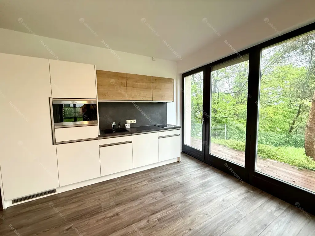 Kiadó albérlet 547000 Ft/hó áron: Budapest, II. kerület  Szabadság utca. Mérete: 110 nm, 3 szobás | Alberlet.hu - 6699388