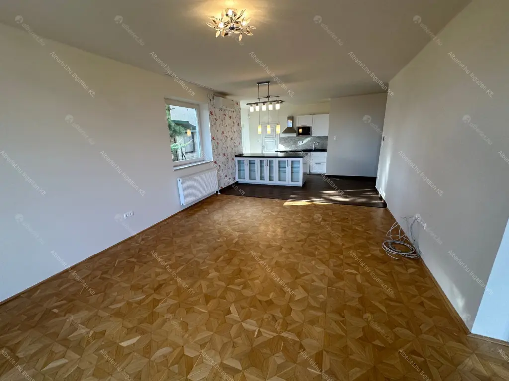 Kiadó albérlet 490000 Ft/hó áron: Budapest, II. kerület  Szalamandra köz. Mérete: 80 nm, 3 szobás | Alberlet.hu - 6656255