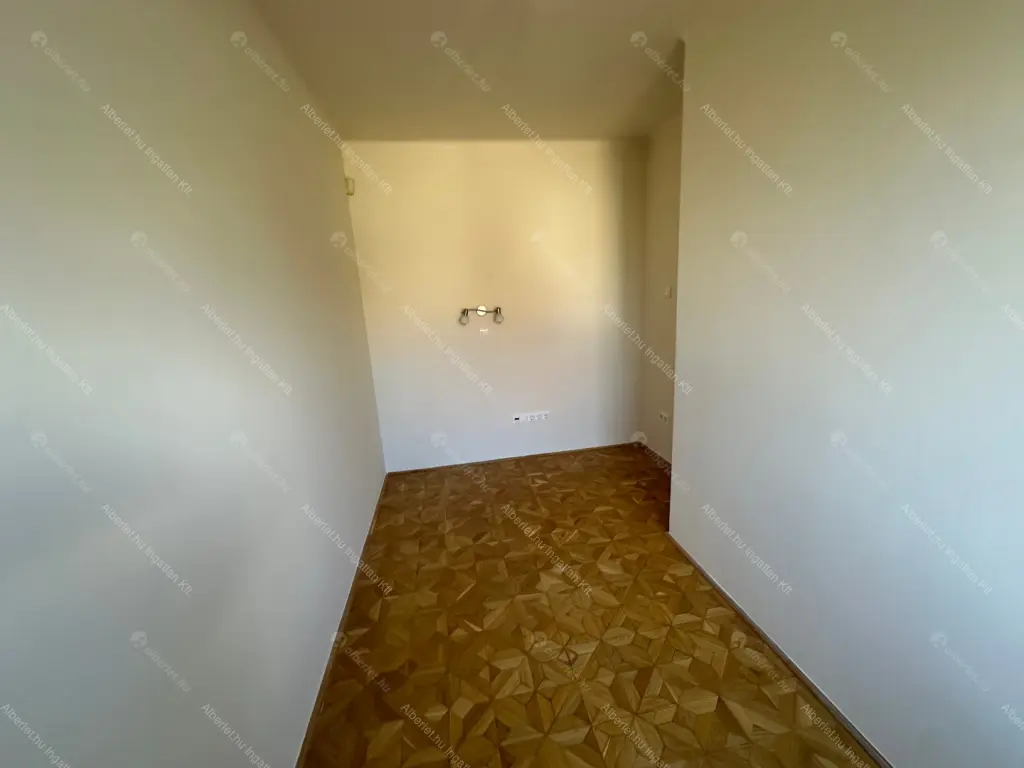 Kiadó albérlet 490000 Ft/hó áron: Budapest, II. kerület  Szalamandra köz. Mérete: 80 nm, 3 szobás | Alberlet.hu - 6656264