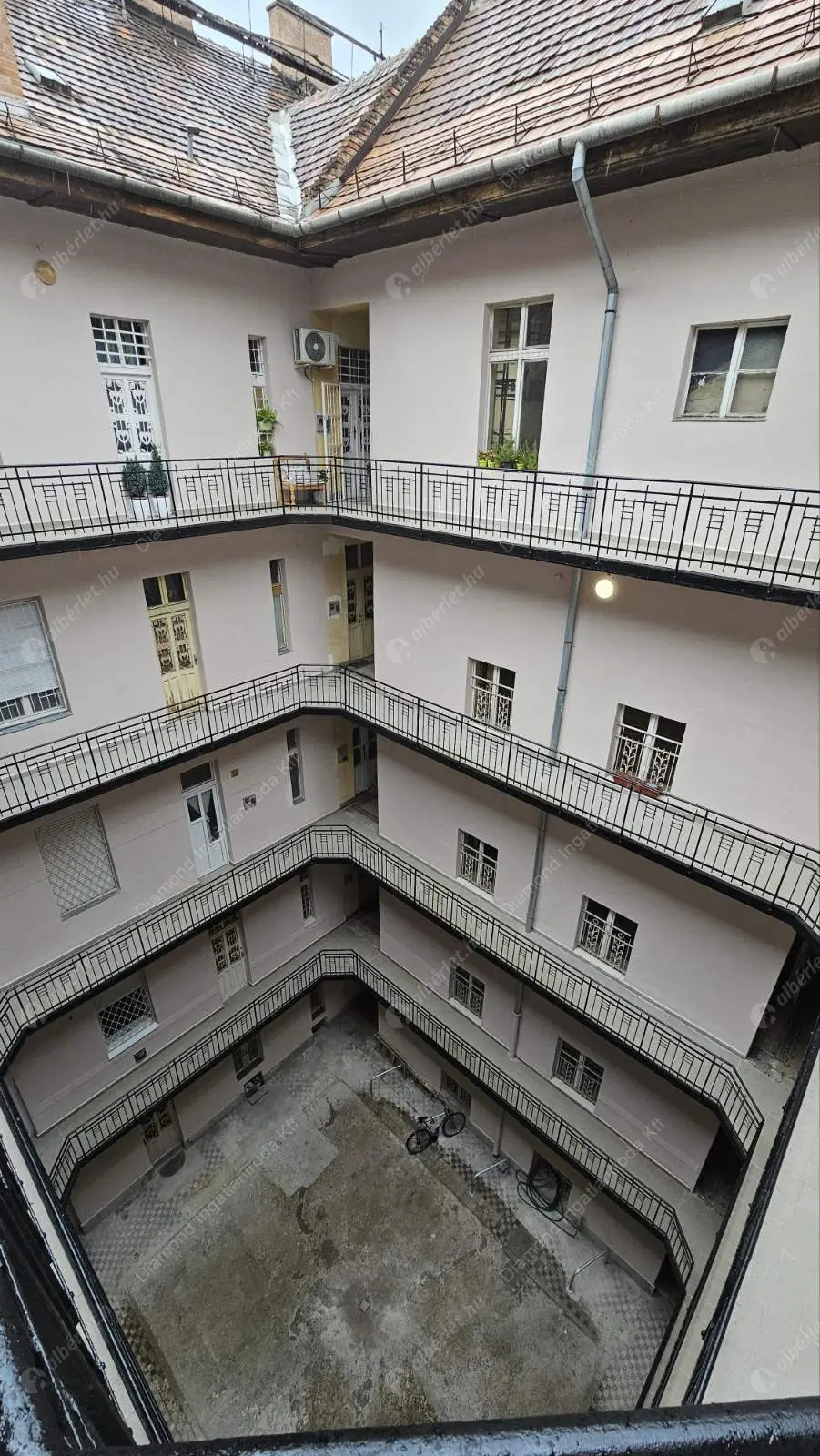 Kiadó albérlet 290000 Ft/hó áron: Budapest, II. kerület  Szász Károly utca. Mérete: 64 nm, 2 szobás | Alberlet.hu - 6511492