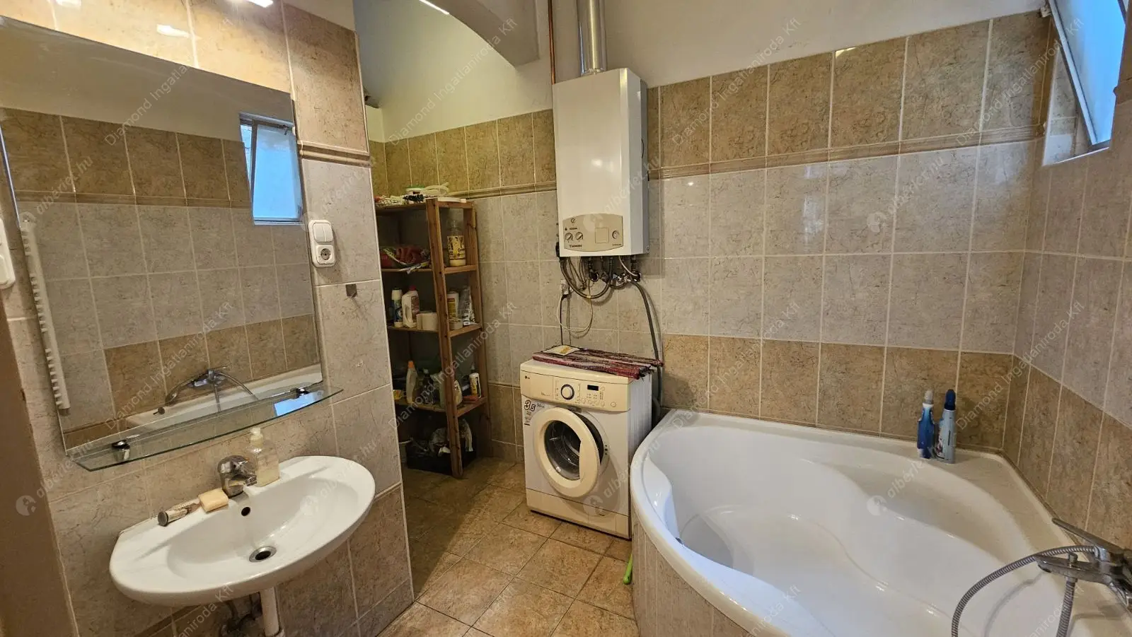 Kiadó albérlet 290000 Ft/hó áron: Budapest, II. kerület  Szász Károly utca. Mérete: 64 nm, 2 szobás | Alberlet.hu - 6511504