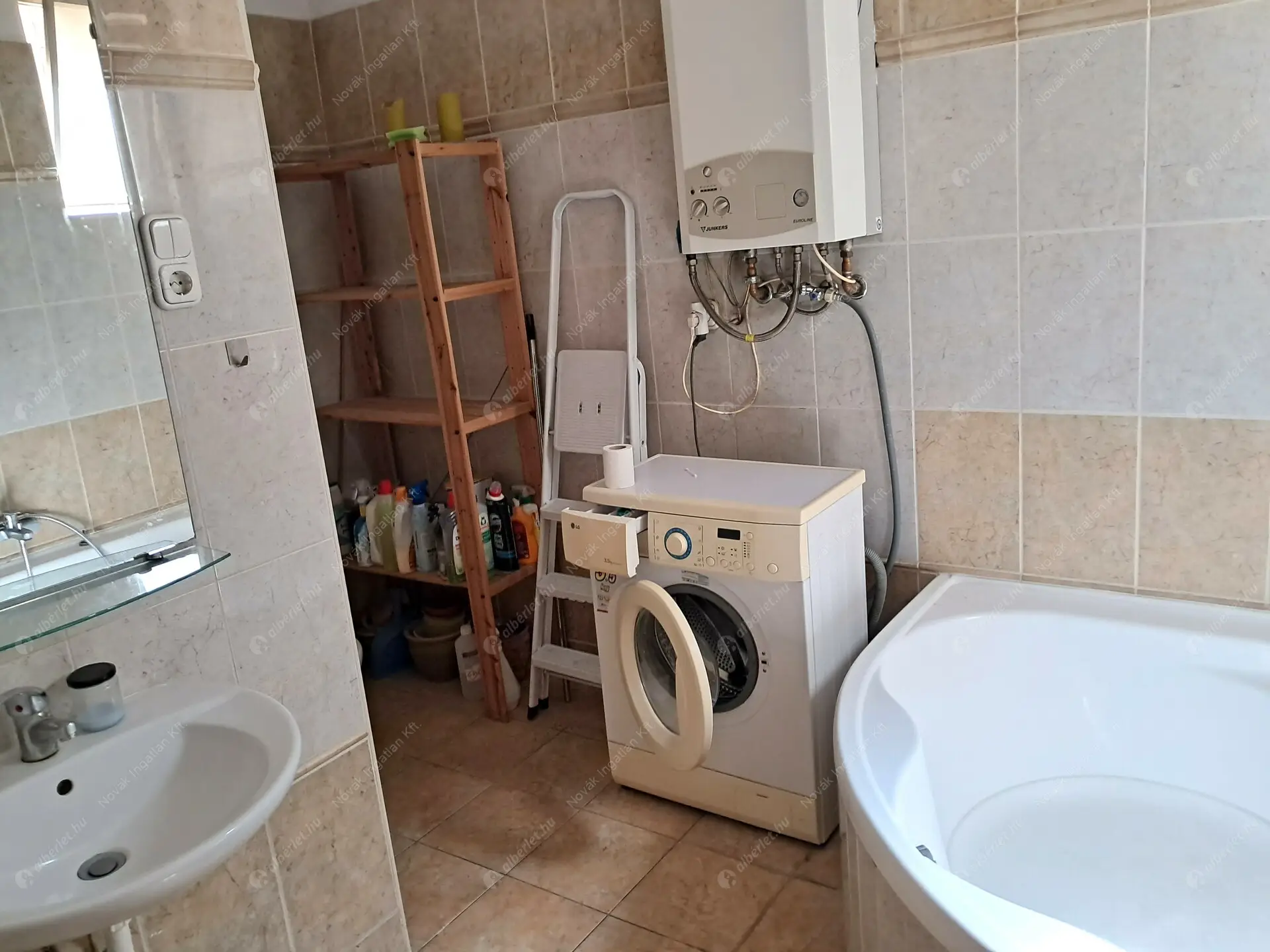 Kiadó albérlet 280000 Ft/hó áron: Budapest, II. kerület  Szász Károly utca. Mérete: 64 nm, 2 szobás | Alberlet.hu - 6541962