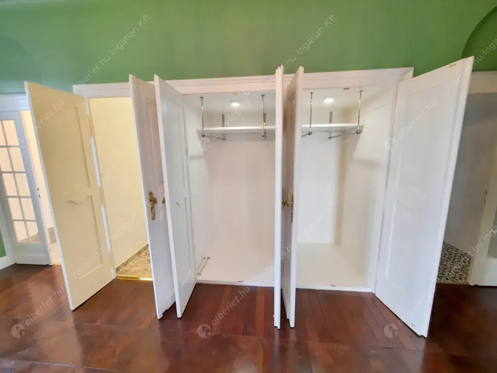 Kiadó albérlet 1200000 Ft/hó áron: Budapest, II. kerület  Szemlőhegy utca. Mérete: 164 nm, 4 szobás | Alberlet.hu - 6518890